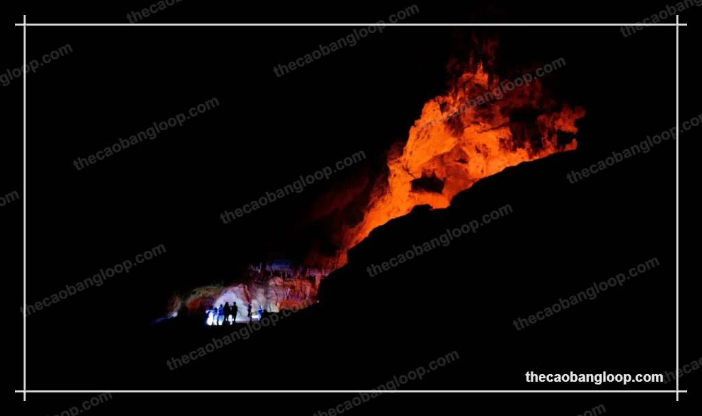 Nguom-Ngao-Cave-tour-cao-bang-loop